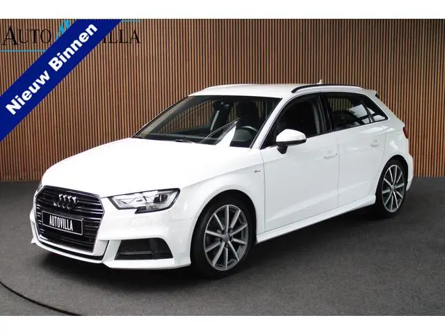 Audi A3 Sportback 1.4 TFSI S-Line - Sportstoelen - 18 inch - Stoelverwarming