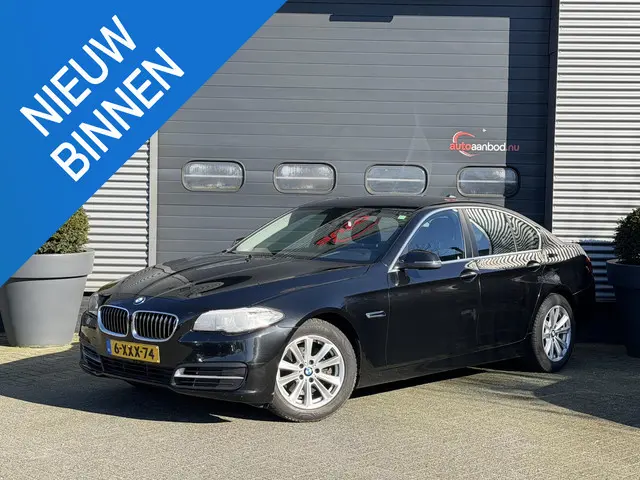 BMW 5-serie 518d Executive M-Sport Stuur | Navigatie | Xenon | Lichtmetalen Velgen | Parkeersensoren...