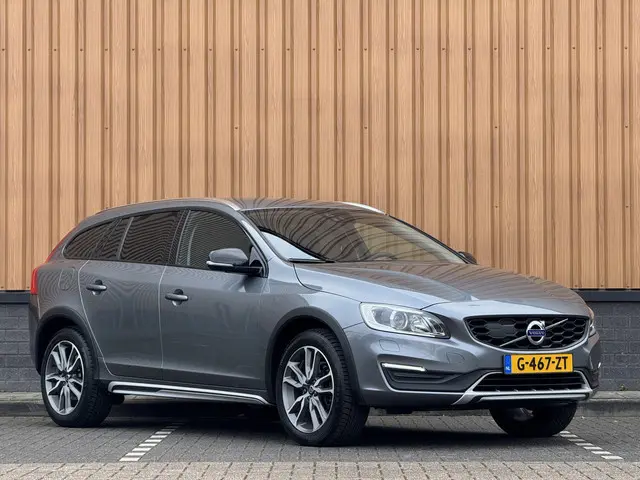 Volvo V60 Cross Country 2.0 T5 Summum | Achteruitrijcamera | Memory | BLIS | Afneembare Trekhaak | P...