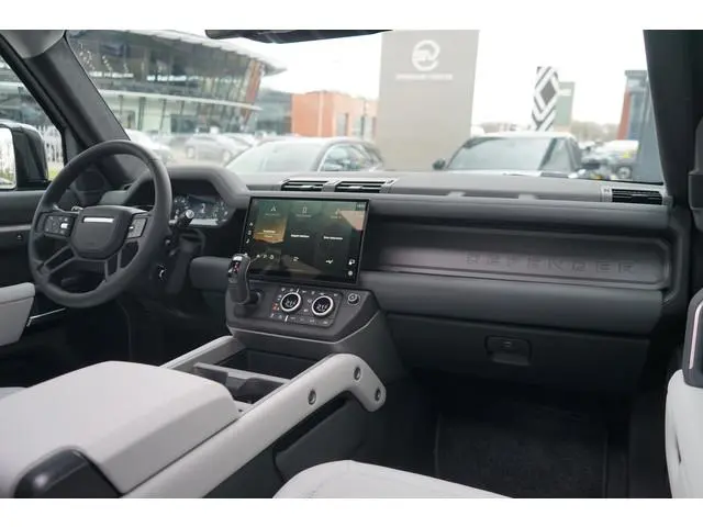 Land Rover Defender 110 P300e 110 X-Dynamic HSE | Facelift | Koelvak | Elektrische trekhaak |