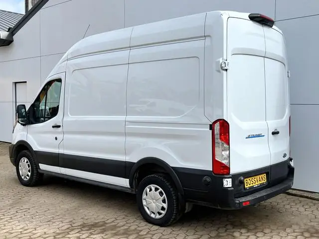 Ford E-Transit 68kWh 184PK L2H3 317km WLTP 97,4% (SOH) BEV Snelladen Camera Cruise control Climate c...
