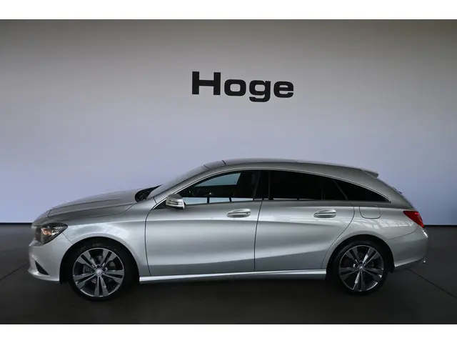 Mercedes-Benz CLA-klasse Shooting Brake 200d Brake Automaat Clima Panoramadak Cruise control Camera...