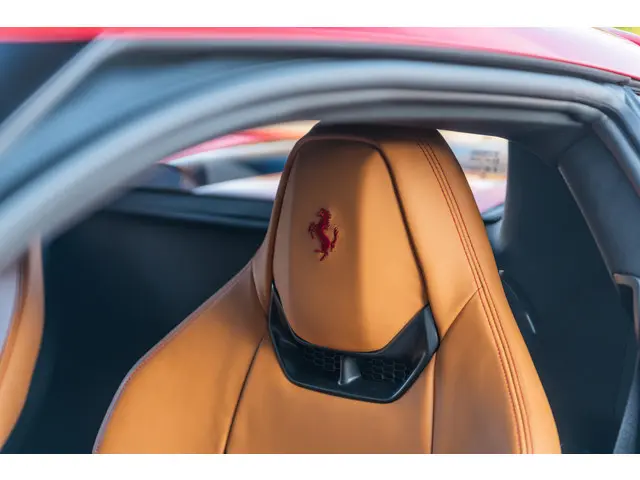 Ferrari 296