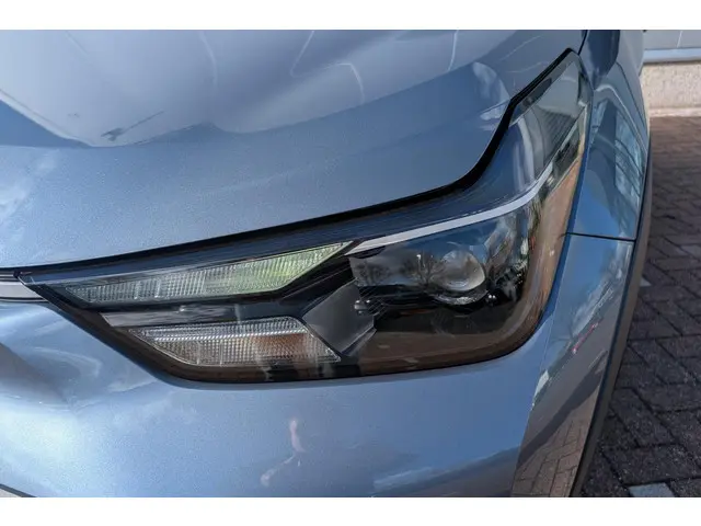 Toyota Aygo X Hybrid 115 play | Camera| Navigatie met Apple Carplay & Android Auto| ACC|