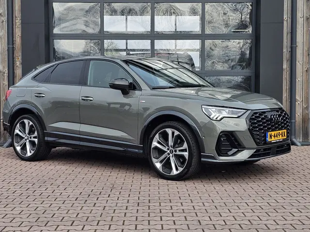 Audi Q3 Sportback 35 TFSI Pro Line S | 3x S-line | Matrix LED | Pano | Black optiek | B&O + Sonos 3D...