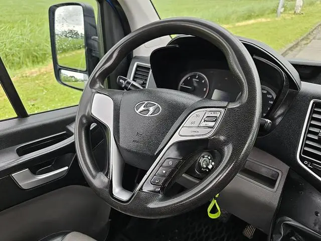 Hyundai H350