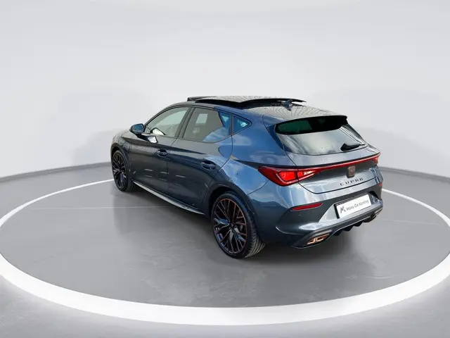 Cupra Leon 1.4 e-Hybrid/245PK VZ Performance · Panoramadak · Elektrische stoelverstelling · Apple/An...