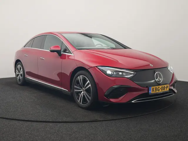 Mercedes-Benz EQE