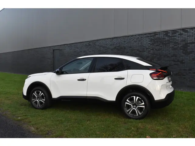 Citroën C4 1.2  Live Airco Cruisecontrol Carkit Btw auto Nieuwe-distriem