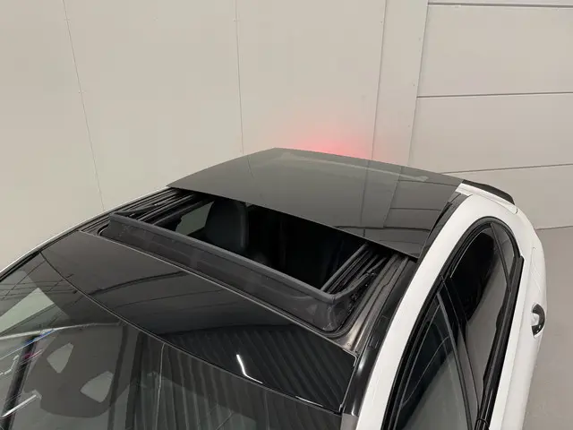 Mercedes-Benz C-klasse AMG 63 S E Performance PANO/TREKHAAK/BURMESTER/VENTILATIE+MEMORY/360CAMERA/20...