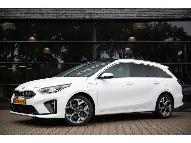 Kia Ceed Sportswagon 1.6 GDI PHEV ExecutiveLine , Adaptive cruise, Panoramadak, Leder, Vol!