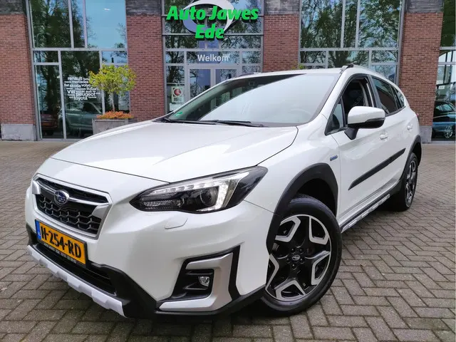 Subaru XV 2.0i e-BOXER Premium Trekhaak - Leder - Schuif-/Kanteldak - Dodehoek detectie - NL auto