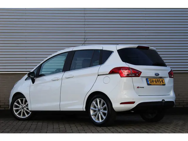 Ford B-Max 1.0 EcoBoost 100PK Titanium | Origin NL | Dealer Onderhouden | Camera | Trekhaak | Cruise...