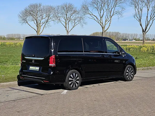 MERCEDES-BENZ EQV 300 l2 dubbele cabine !