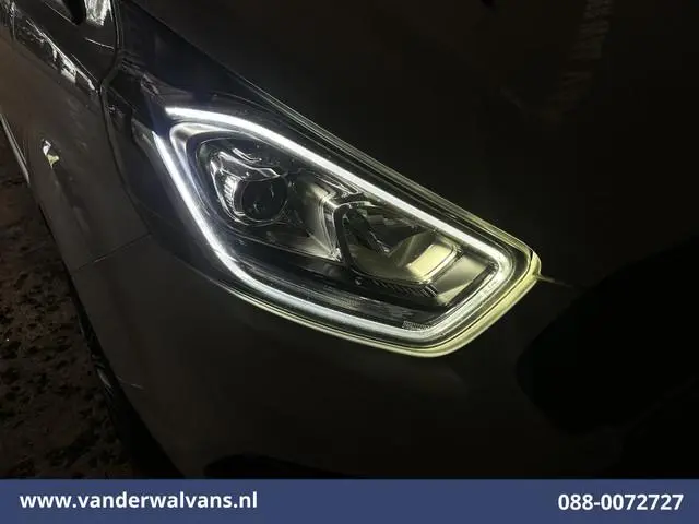 Ford Transit Custom 2.0 TDCI L2H1 Euro6  Airco | Navigatie | Apple Carplay | Cruisecontrol | Stoelve...