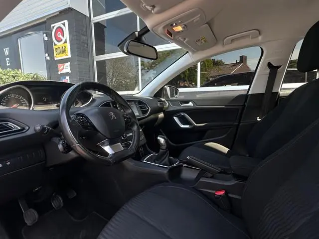 Peugeot 308 1.2 Active, Airco, Bluetooth, Cruise, Navi, Trekhaak, PDC, NAP