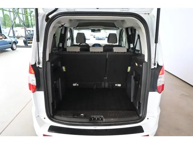 Ford Tourneo Courier