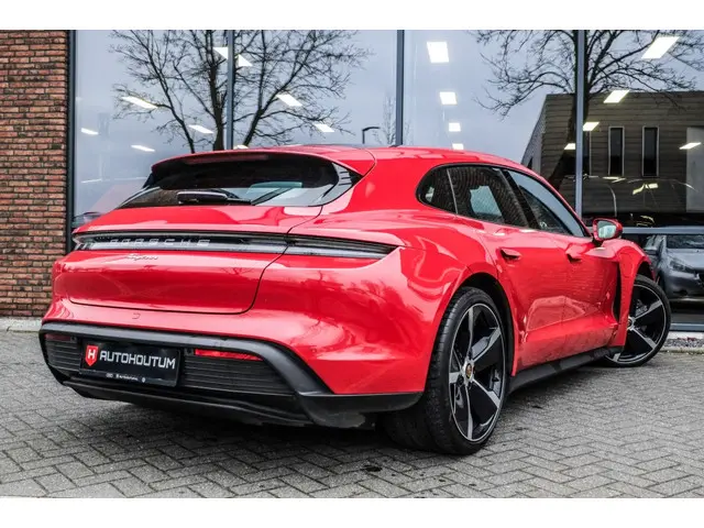 Porsche Taycan Sport Turismo SOH 96%, 89 kWh Panoramadak, Sport Chrono, Adaptive cruisecontro