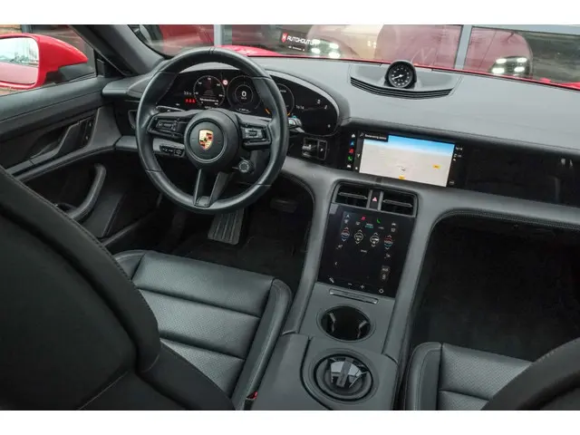Porsche Taycan Sport Turismo SOH 96%, 89 kWh Panoramadak, Sport Chrono, Adaptive cruisecontro