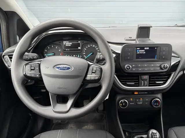 Ford Fiesta 1.1 Trend 2e Eigenaar,Airco,Cruise,5 Deurs,N.A.P,Recent beurt gehad,Rijstrooksensor,Apk...