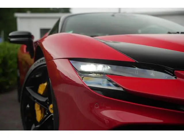 Ferrari SF90 Stradale