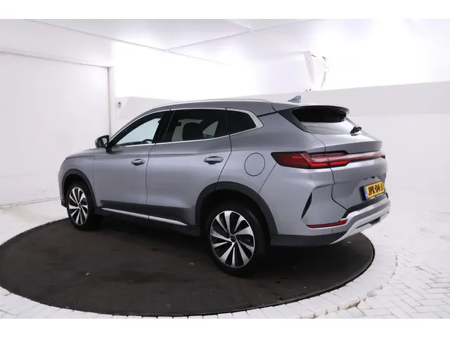 byd SEAL U 1.5 DM-i FWD Boost plug in hybrid, fabrieksnieuw!