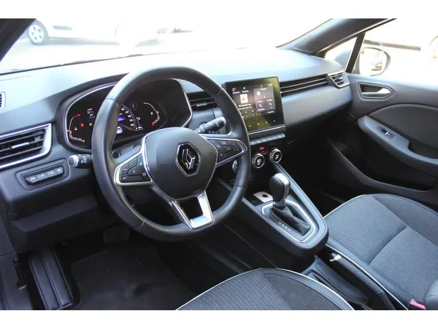 Renault Clio 1.3 TCe Intens 130 pk EDC AUTOMAAT