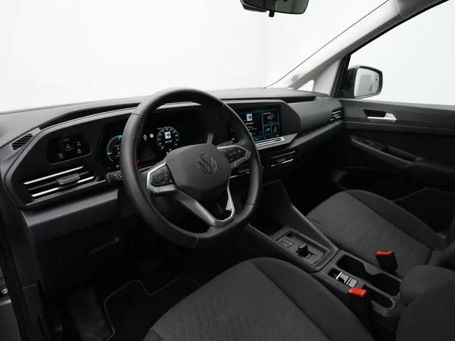 Volkswagen Caddy Maxi Kombi 7-zits 1.5 TSI 115 pk DSG Hybride Life | Achteruitrijcamera | Stoelverwa...