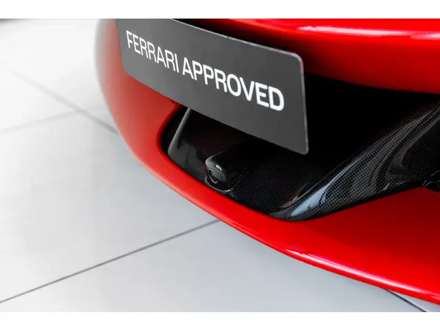 Ferrari SF90 Spider