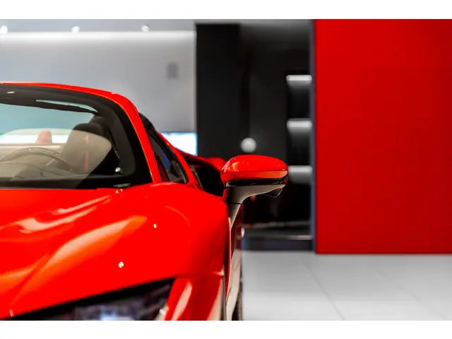 Ferrari SF90 Spider