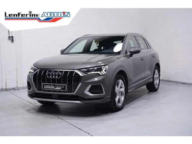 Audi Q3 35 TFSI Advanced edition Plus NAP Rijklaar! Led koplampen Camera Sportstoelen Leder/alcantar...