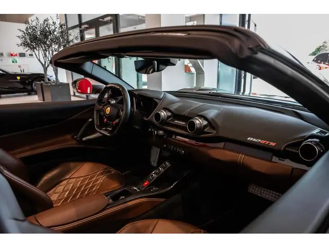 Ferrari 812 GTS