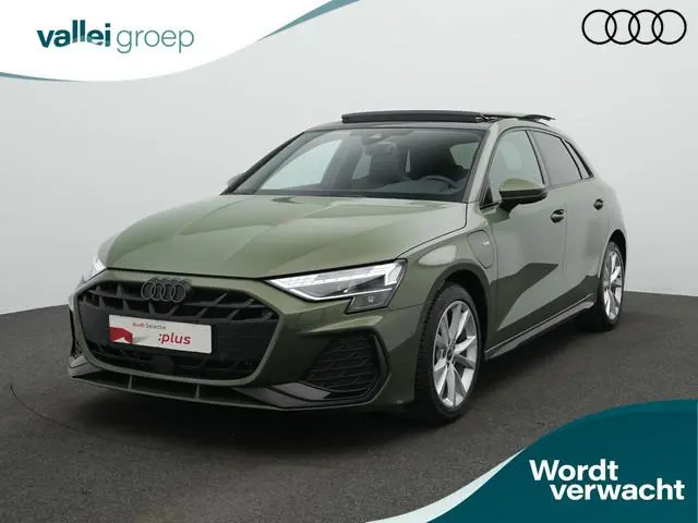 Audi A3 Sportback 40 TFSI e 204 pk S edition / S-Line | Panoramadak | Achteruitrijcamera | Stoelverw...