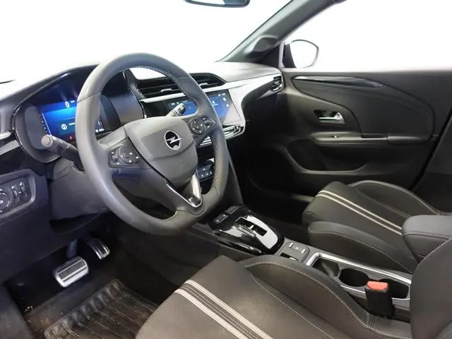 Opel Corsa 1.2 Turbo Automaat GS Line Navigatie Apple Carplay/Android Auto Cruise Control Full LED 1...