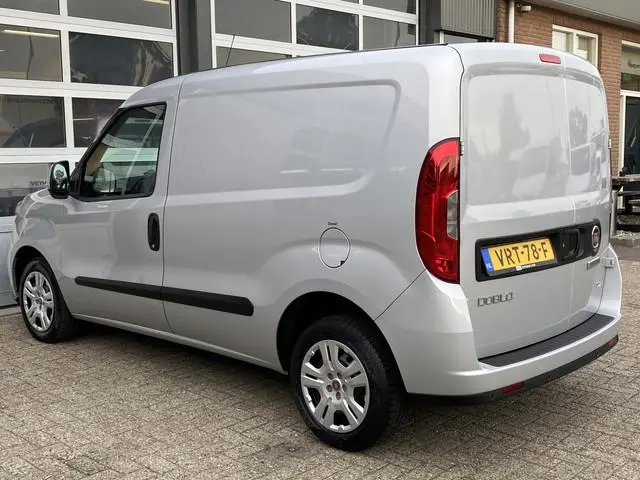 Fiat Doblò Cargo 1.3 MJ L1H1 SX 90pk Btw en Bpm vrij Airco Cruise controle Navigatie Tussenschot Par...