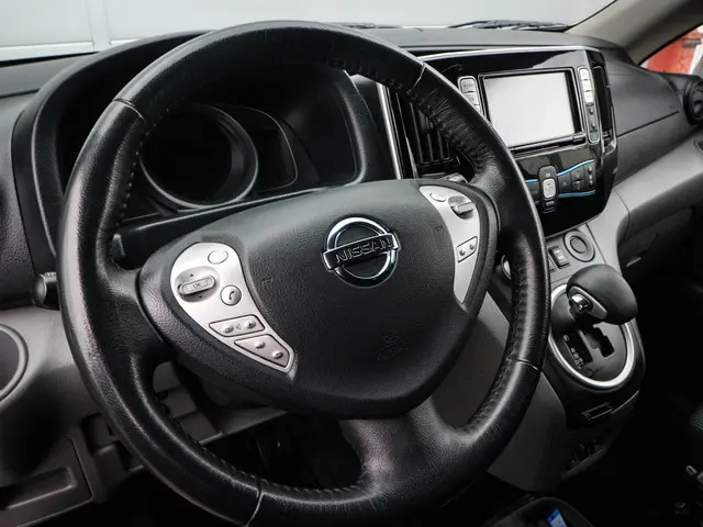 Nissan e-NV200 Evalia 40 kWh 2.Zero Edition 7p | Clima | Cruise | Navi | 360 graden Camera | Pdc | L...