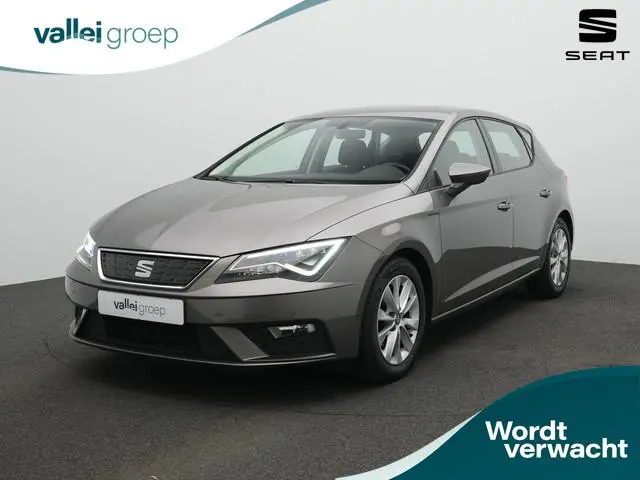 SEAT Leon 1.0 EcoTSI 115 pk DSG Style Business Intense | Navigatie | Parkeersensoren voor/achter