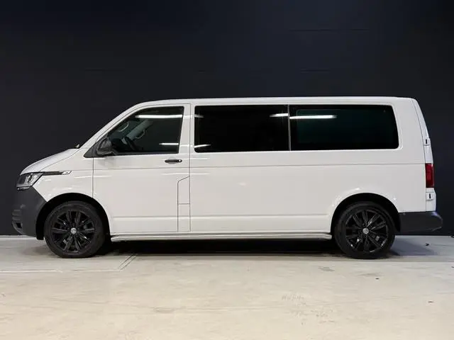 Volkswagen Transporter 2.0 TDI L2H1 30 DC Highline | Origineel NL | Apple carplay  | Camera | Trekha...