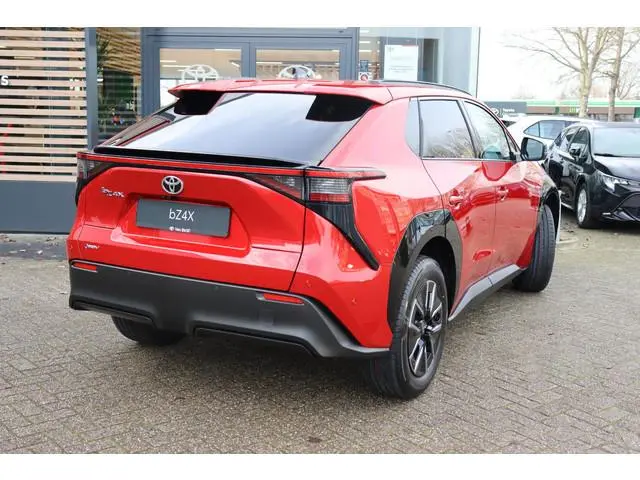 Toyota bZ4X Executive 73 kWh , 360 graden camera , Direct leverbaar met € 4.636 demovoordeel