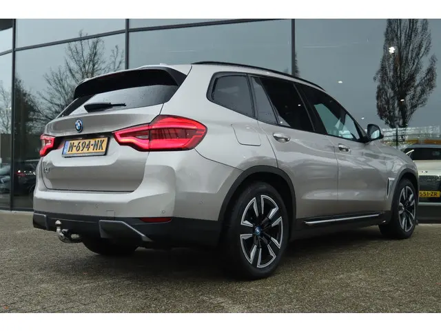BMW IX3 EXECUTIVE 80 KWH SOH 95% | PANO | TREKHAAK | LEDER | CAMERA | MEMORY | CARPLAY | ACC