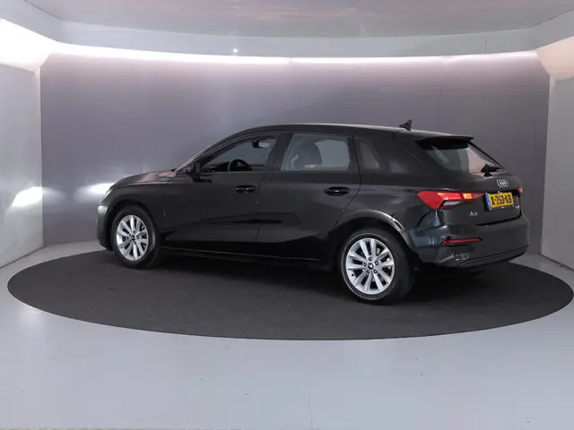 Audi A3 Sportback 30 TFSI Advanced edition 110 pk S-tronic | Verlengde garantie | Navigatie | Parkee...