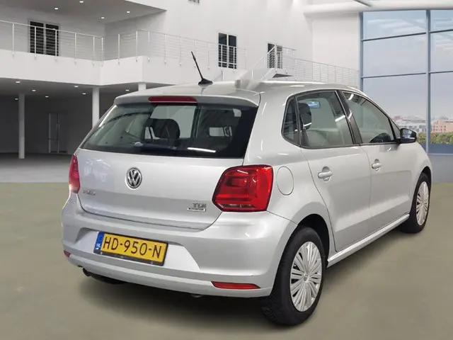 Volkswagen Polo 1.4 TDI Comfortline 107680 KM NAVI AIRCO CRUISE