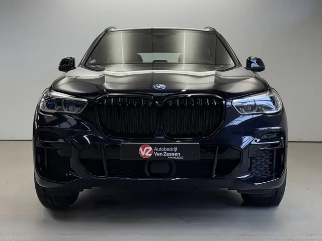 BMW X5 xDrive45e High Executive | M-Sport | Luchtvering | 22 inch velgen | Trekhaak | Panoramadak |...