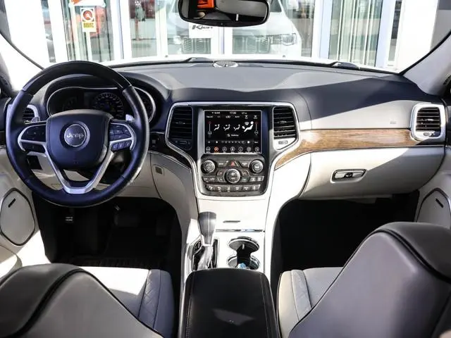 Jeep Grand Cherokee 5.7 Summit | Luchtvering | Harman & Kardon | Stoel koeling en verwarming |