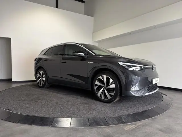Volkswagen ID.4 First 77 kWh | First editie | Trekhaak | Carplay | Soh (batterijcheck) Waarde 90,5 %