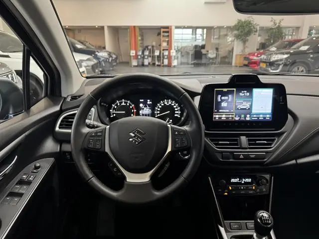 Suzuki S-Cross