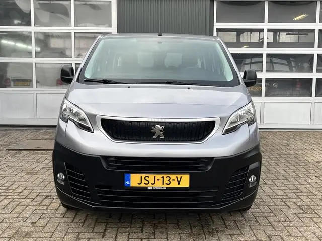 Peugeot Traveller