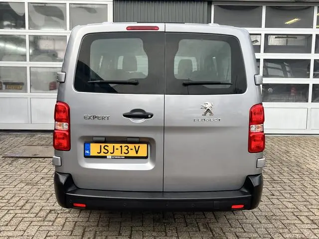 Peugeot Traveller