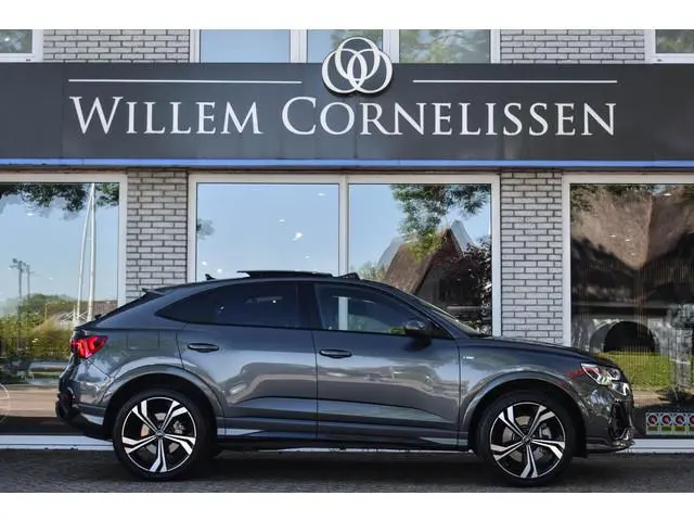 Audi Q3 Sportback 45 TFSI e S Edition Pano Leder Camera Elc Stoelen