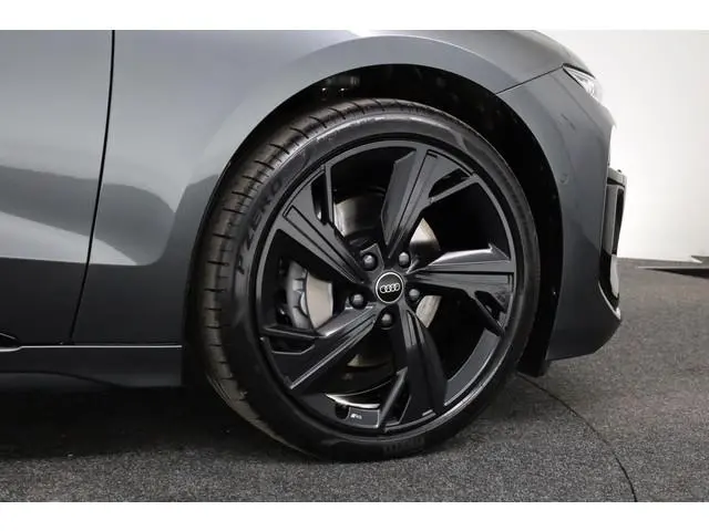 Audi A6 Avant e-tron